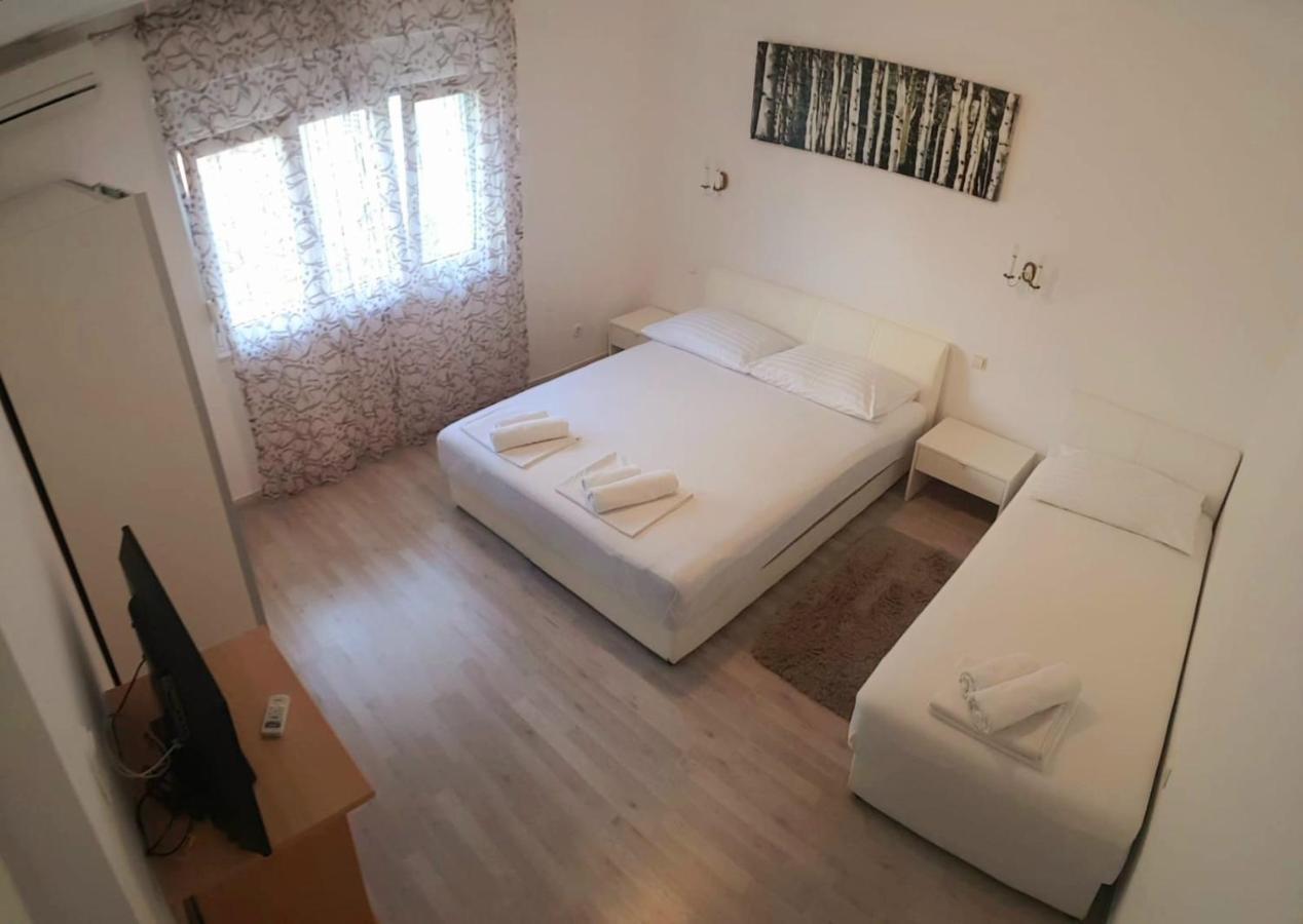 Apartmani Jureta Округ Горни Экстерьер фото
