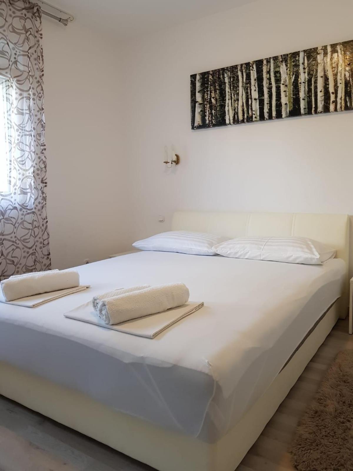 Apartmani Jureta Округ Горни Экстерьер фото