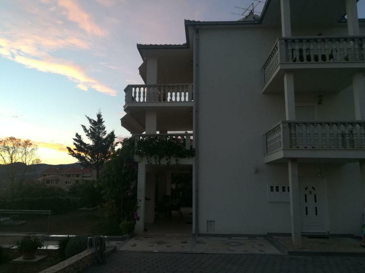 Apartmani Jureta Округ Горни Экстерьер фото